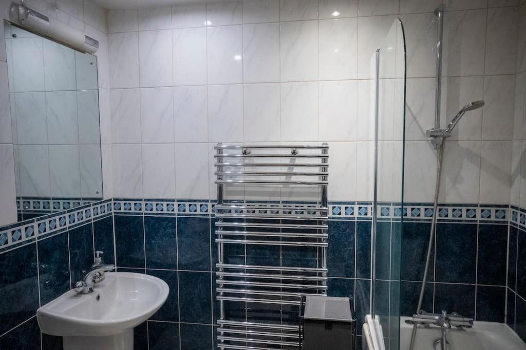 1-Bed Flat In Ocean Village Southampton Dış mekan fotoğraf