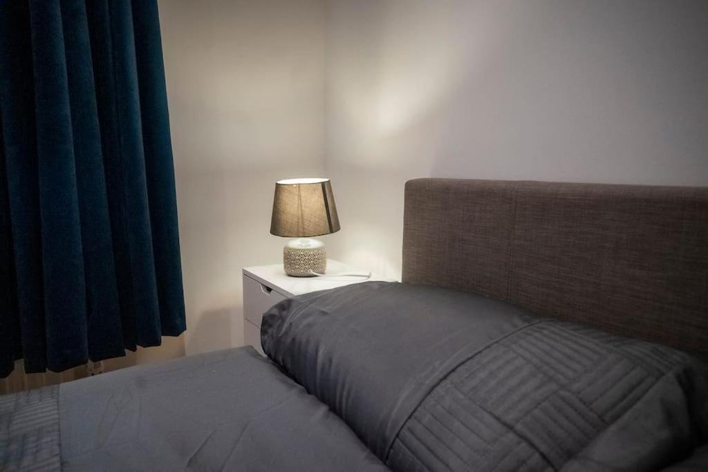 1-Bed Flat In Ocean Village Southampton Dış mekan fotoğraf